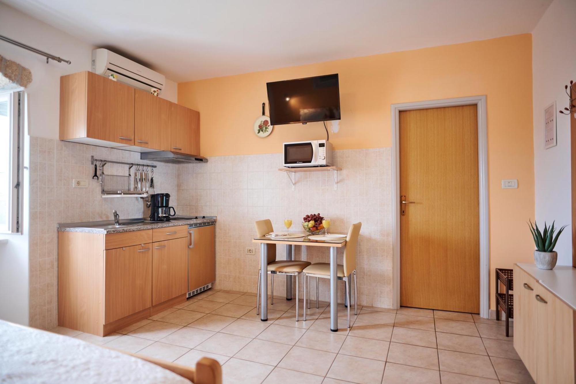 Guesthouse Villa Galovic Brseč Стая снимка